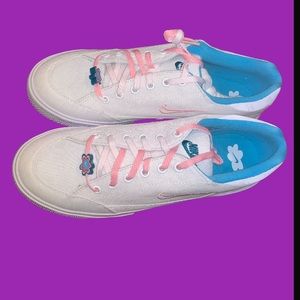 White & Med Soft Pink GTS 97 Sneaker